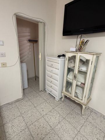 רהיטים