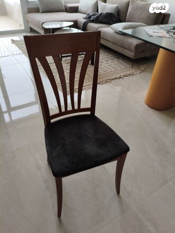 כיסאות