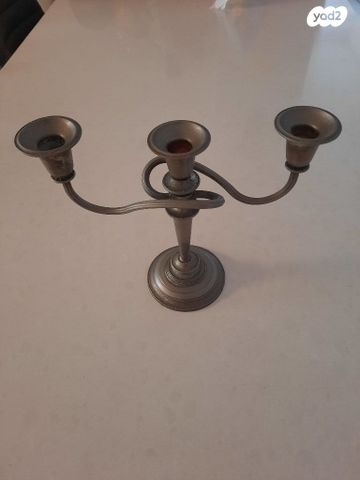 פמוט שלושה קנים