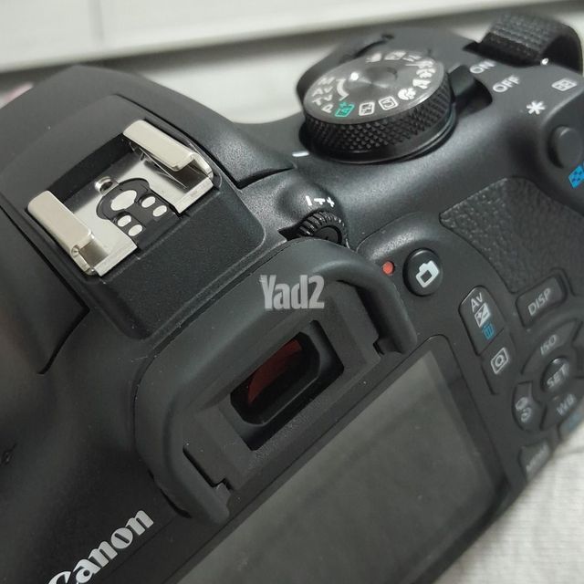 מצלמת canon EOS 2000d + עדשה