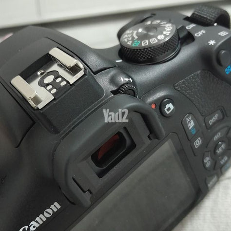 מצלמת canon EOS 2000d + עדשה