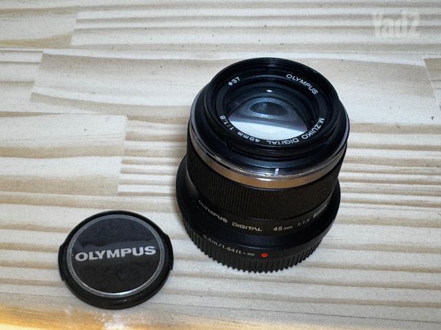 מצלמת GH5 + עדשות
