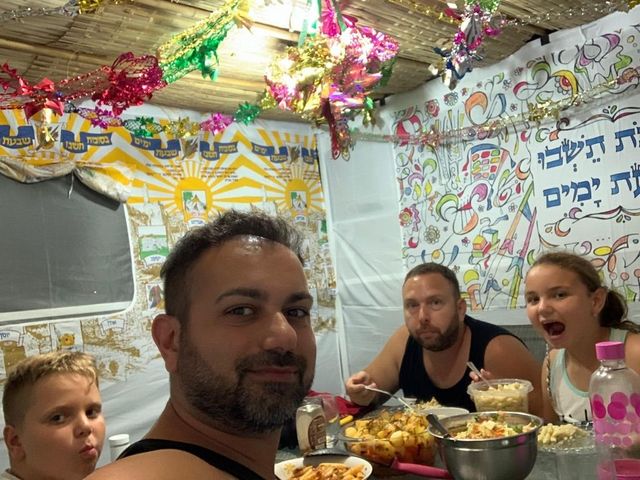 סוכת נחלים 3*4