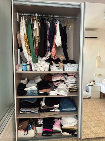 ארון בגדים