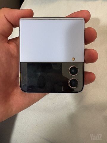 Galaxy Z flip 4