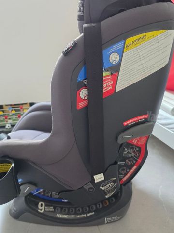 כיסא בטיחות Chicco NextFit Max