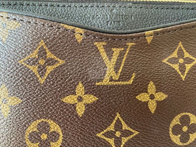 תיק קלאץ׳ Louis Vuitton