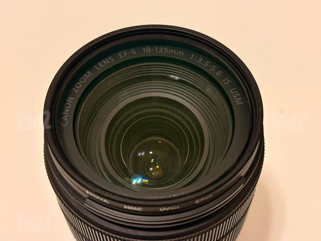 עדשת זום Canon 18-135 IS-USM