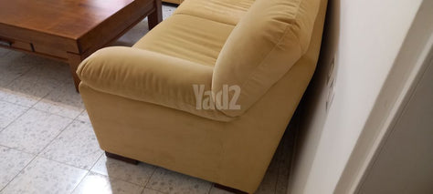 סלון כולל שולחן