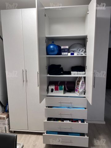 ארון בגדים