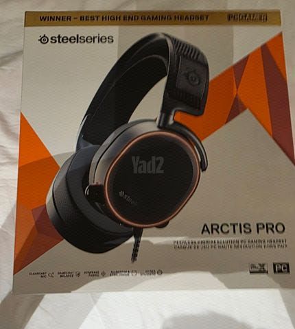אוזניות SteelSeries Arctis Pro