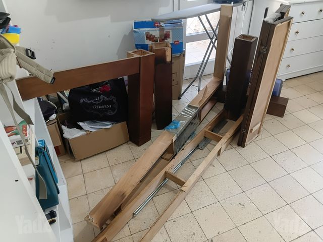 שולחן אוכל