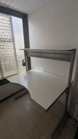 שולחן עבודה IKEA FREDRIK