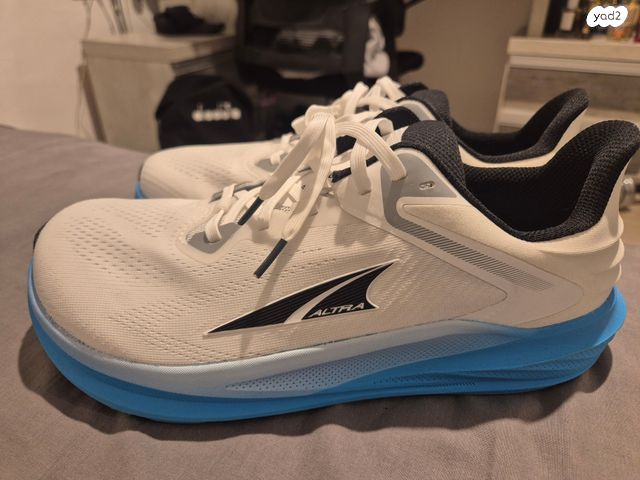 נעלי ספורט