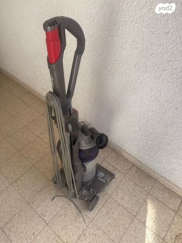 Dyson DC 14 שואב אבק