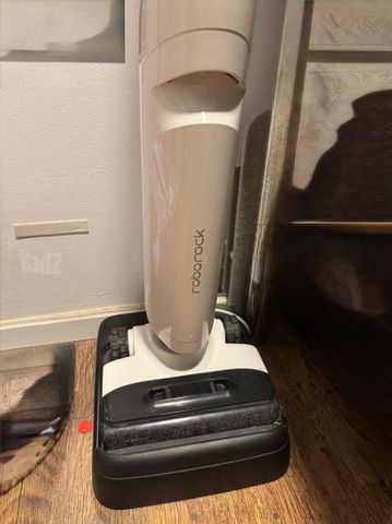למכירה Roborock Flexi Pro