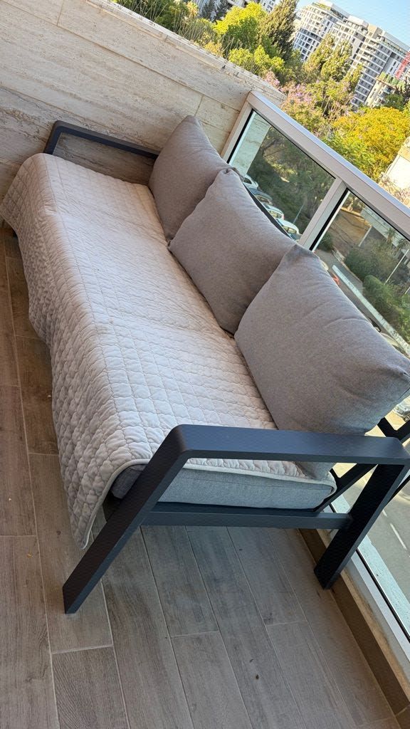 כורסת outdoor