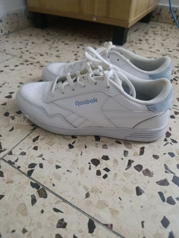 נעלי Reebok