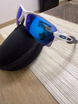 משקפי שמש Oakley