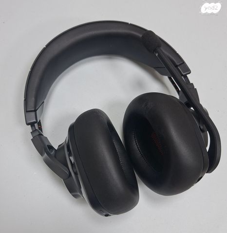 אוזניות JBL Quantum 800
