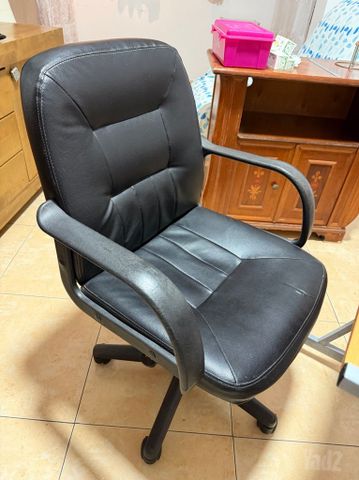 כיסא משרדי