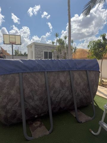 בריכה ביתית