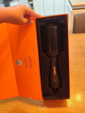 amika: blow dryer brush 2.0