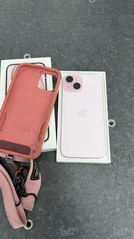 iPhone 15 128GB