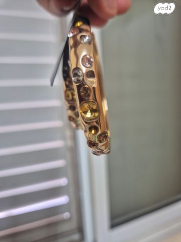 עגילים  חישוקים חדשים GUESS