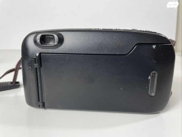 מצלמת פילם Nikon