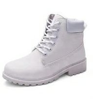 מגפיים