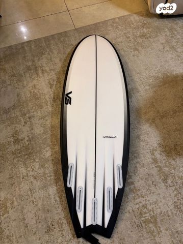 גלשן fish של vessel