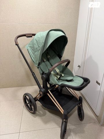 עגלה לתינוק cybex priam 4