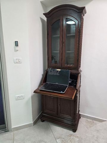 מכתביה סקרטר