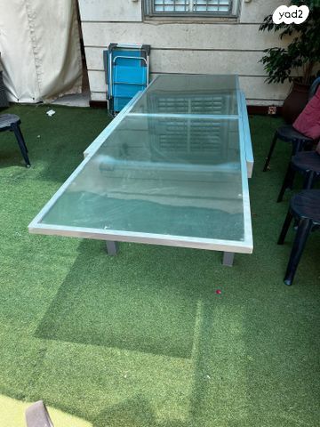 שולחן
