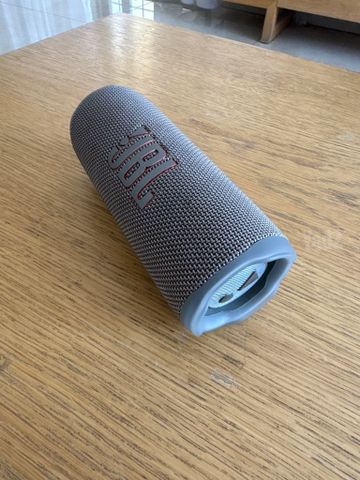 רמקול jbl flip 6