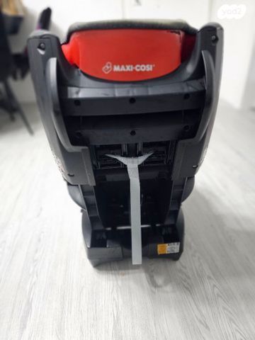 כסא בטיחות  maxi cosi tobi