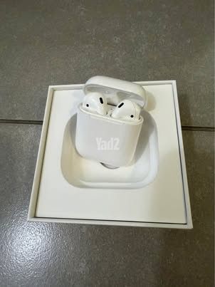 אוזניות  אפל