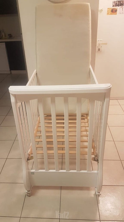 מיטת תינוק