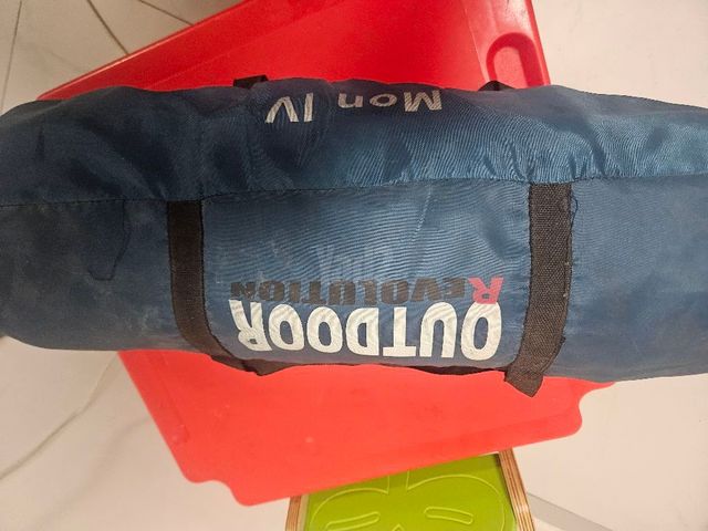 אוהל ל4 אנשים