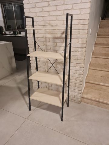 שידת מדפים