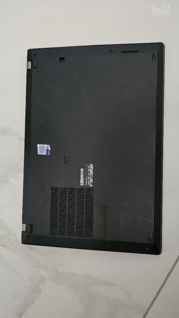 Lenovo T490s