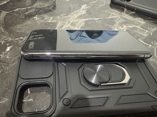 Iphone 11 pro 256 gb אייפון