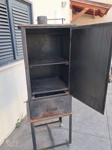 מעשנת בשר