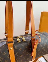 תיק Louis Vuitton