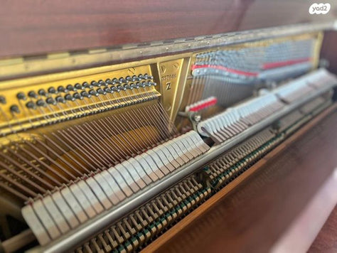 פסנטר STEINWAY AND SONS