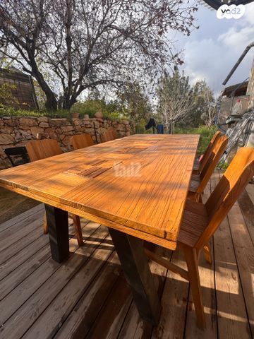 שולחן אוכל - עץ מלא