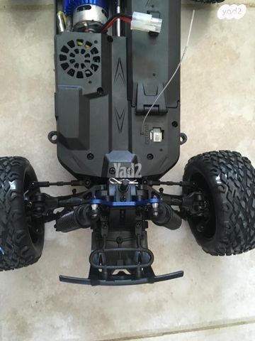 מכונית על שלט 4×4