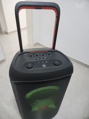 בוקסה JBL PartyBox 520