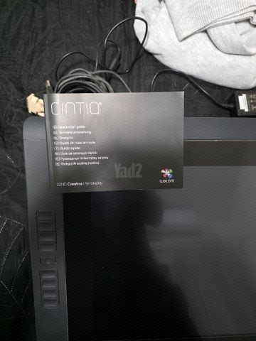 לוח גרפי wacom cintiq 22HD